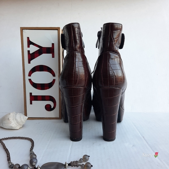 High Heel Platform Ankle Booties Faux Crocodile - Picture 4 of 7